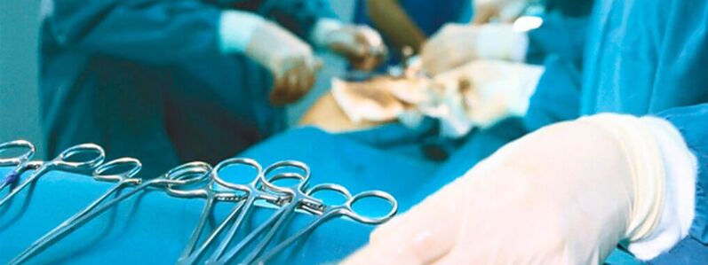 Pembedahan pembesaran zakar dilakukan oleh pakar bedah